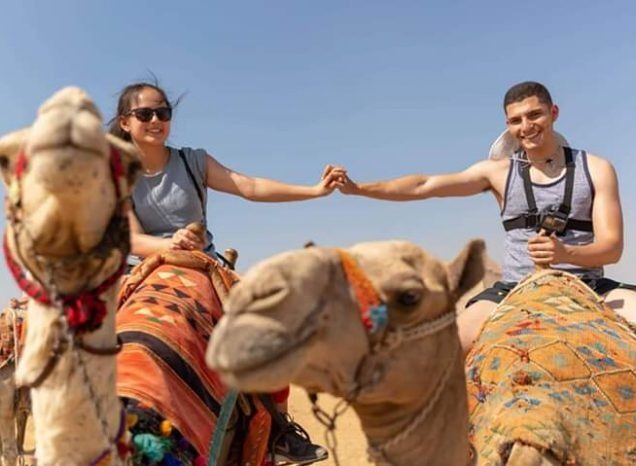Camel Reid Safari in Desert