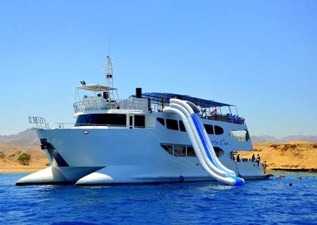 Nautilus Catamaran in Red Sea (3)