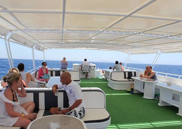 Private Boat trip in Red Sea Snorkeling in Sharm el Sheikh (2)