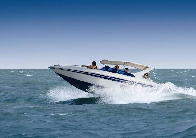 Private Speed Boat in Red Sea (3)